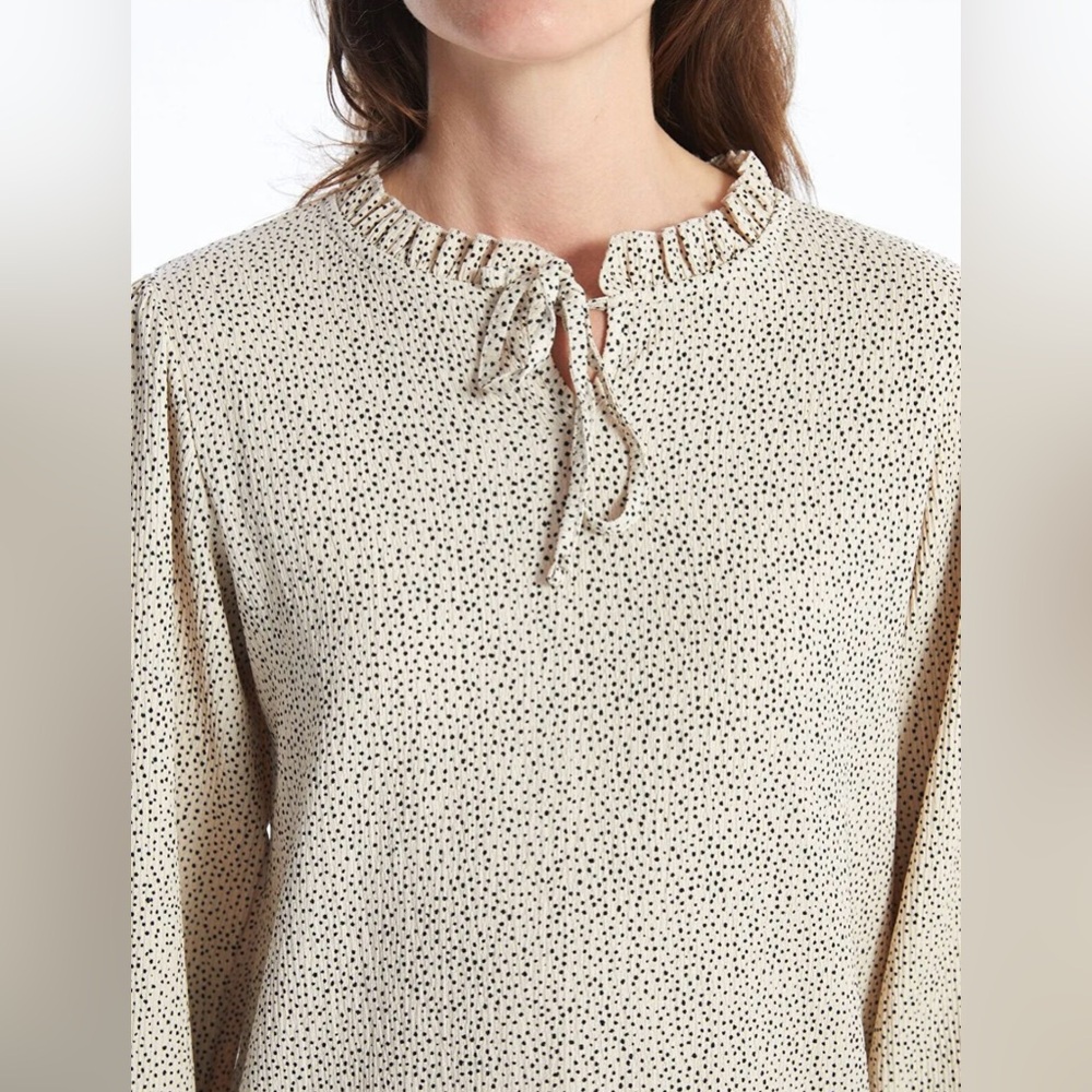 Adrianna Papell women’s size, extra large, tie neck blouse with 3/4 sleeves